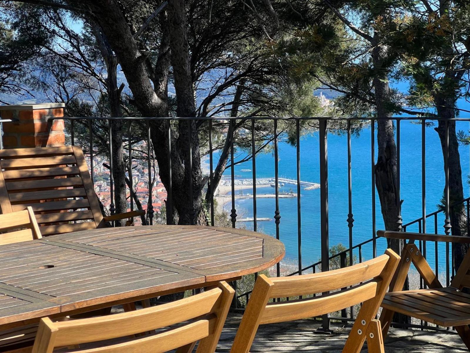 Torre Alpicella Holiday Home, A Scenic Escape Into Nature And Relaxation Diano Marina Kültér fotó