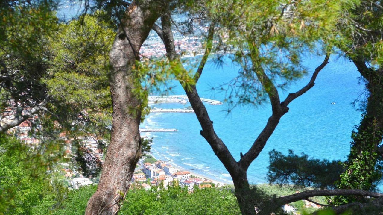 Torre Alpicella Holiday Home, A Scenic Escape Into Nature And Relaxation Diano Marina Kültér fotó